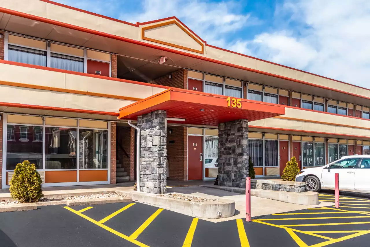 About Zanesville Inn & Suites - Zanesville