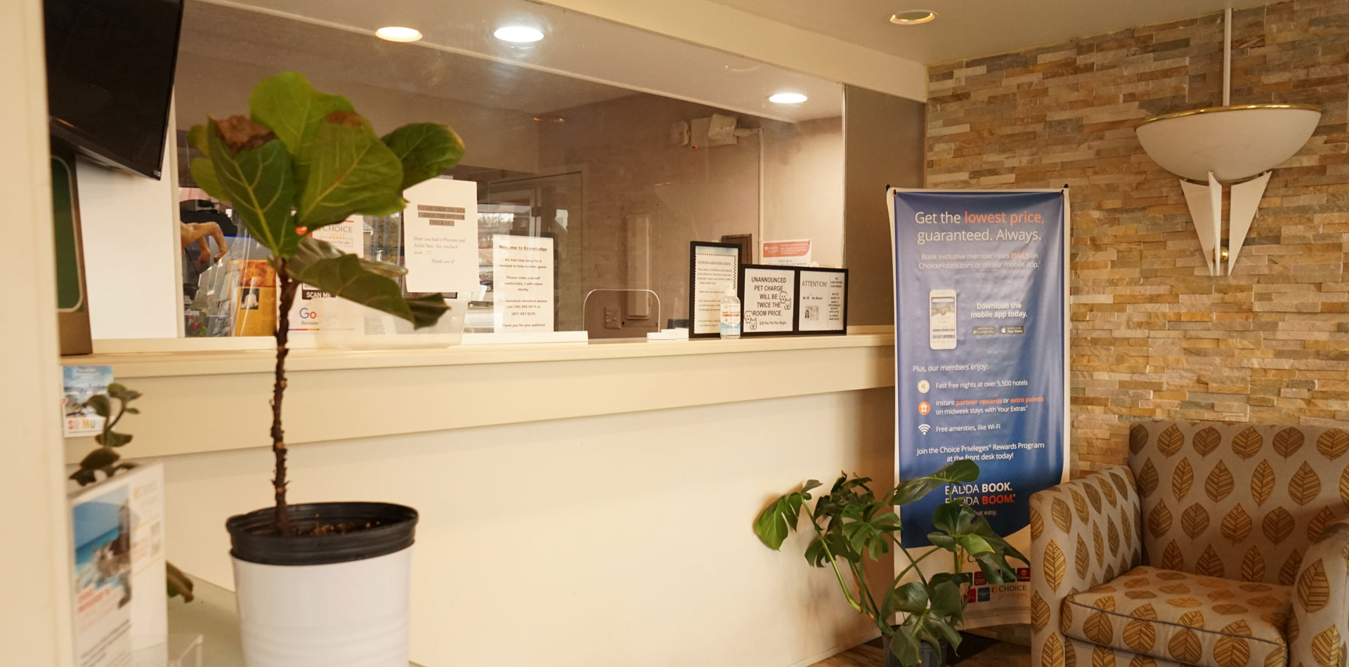 Zanesville Inn & Suites